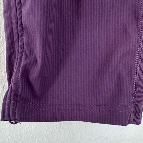 Lululemon Dance Studio Mid-Rise Cropped Pant, Grape Thistle, Size 8 - Picture 8 of 9